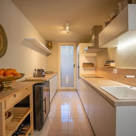 Casa Magnolia Ref #83 马尔韦利亚